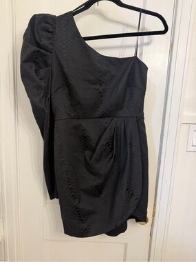 DO+BE One-Shoulder Black Cocktail Dress